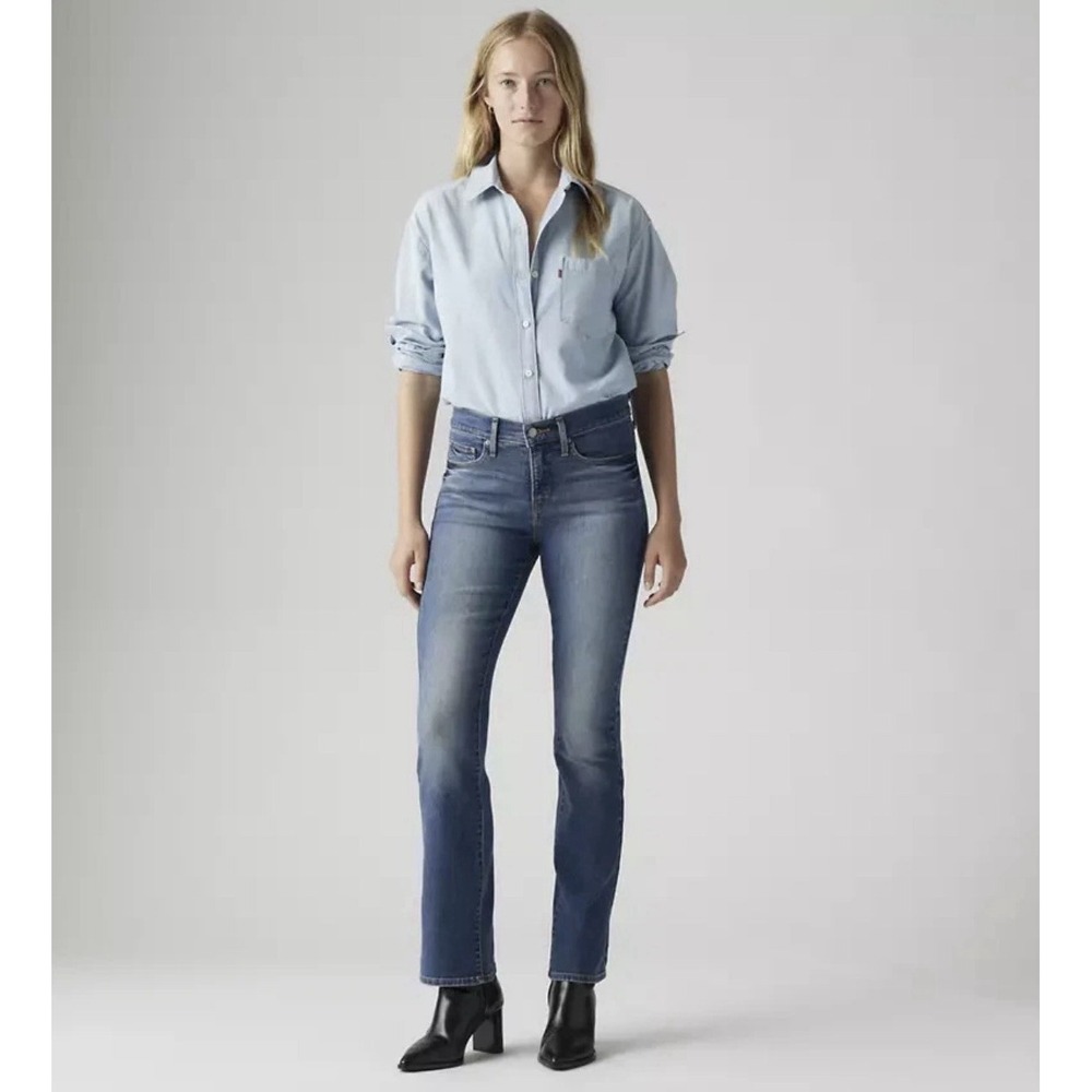 Levi's 315 Shaping Bootcut Jeans Women's 31x30 Medium Wash‎ Stretch